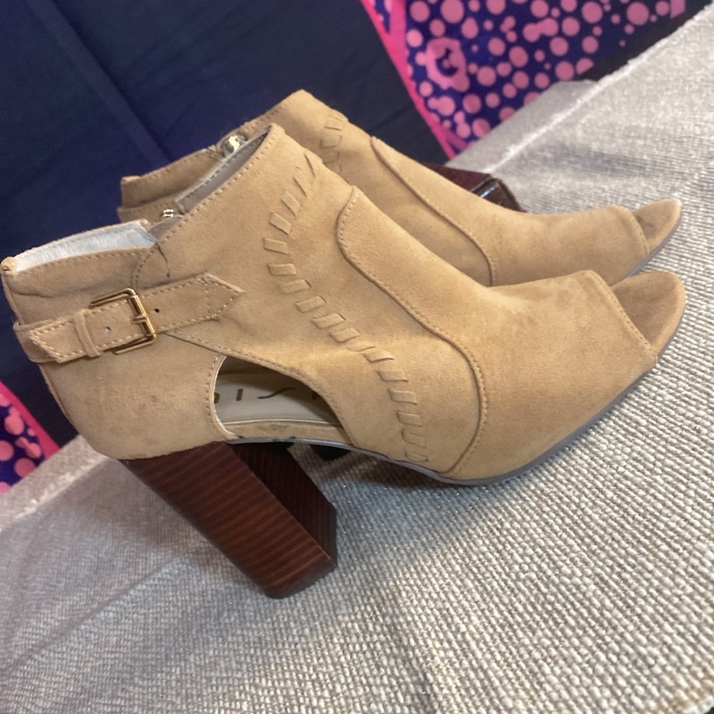 UNISA  Suede, Heeled Ankle Boot